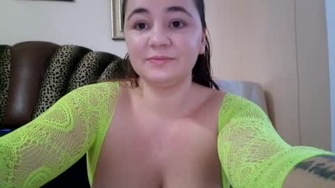 Snapshot of likechoco chatting on 12/14/24, 01:16 Celine online show from 12/14/24, 01:16