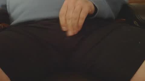 Snapshot of likestawatch50 chatting on 12/18/25, 03:29 likestawatch50 online show from 12/18/25, 03:29