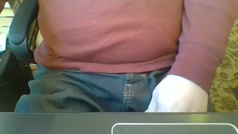 Snapshot of likestobewatchedm chatting on 02/08/26, 09:18 N online show from 02/08/26, 09:18