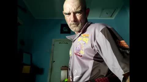 liketowatch1234529419 online show from 04/18/26, 03:16