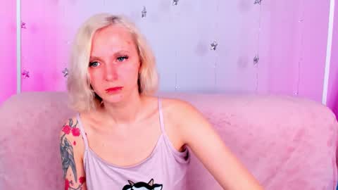 Snapshot of likilip chatting on 01/19/26, 01:20 likilip online show from 01/19/26, 01:20