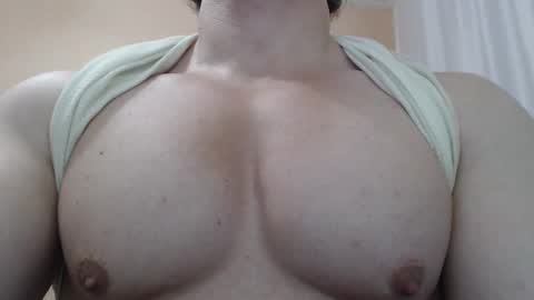 Snapshot of likwidator84 chatting on 09/16/25, 11:00 Maximus online show from 09/16/25, 11:00