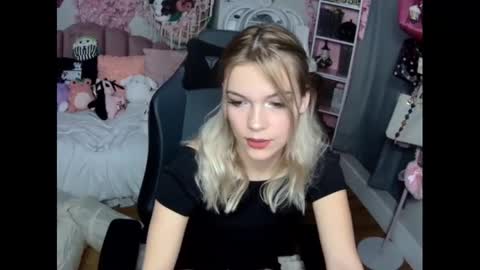 Lil Bunny online show from 12/01/24, 07:47