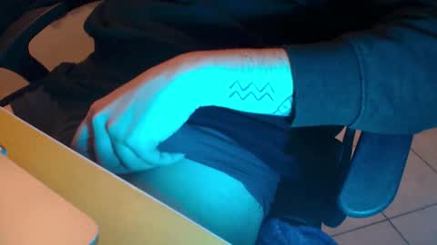 Snapshot of lil_j_ chatting on 10/09/25, 07:56 lil_j_ online show from 10/09/25, 07:56