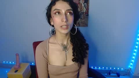 Lisaa online show from 12/18/24, 06:10