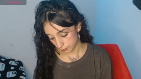 Lisaa online show from 12/17/25, 07:47