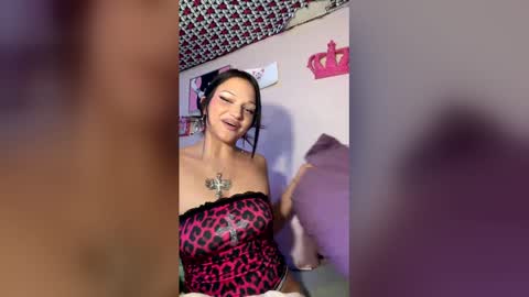 lil_luluvert online show from 05/06/26, 03:02