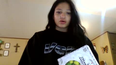Snapshot of lil_luluvert chatting on 07/12/26, 06:48 lil_luluvert online show from 07/12/26, 06:48