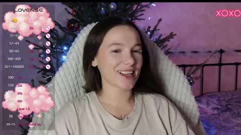 little moon online show from 12/31/24, 04:04