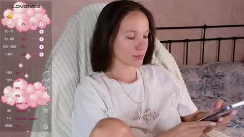 little moon online show from 06/15/26, 06:32