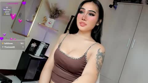 Snapshot of lil_m1ss_silly chatting on 10/04/25, 10:52 Miss Lily online show from 10/04/25, 10:52