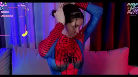 lil_raysss online show from 10/22/25, 07:24