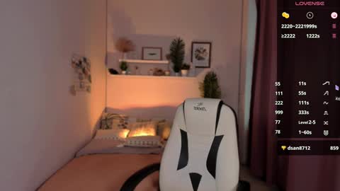  YOUR LIL STEPHANIE  online show from 12/14/24, 10:24