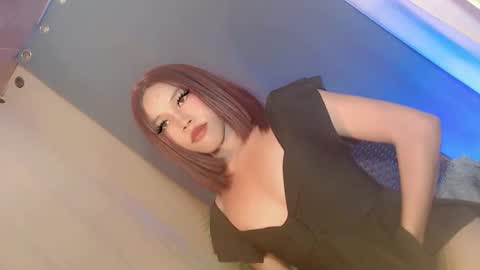 lil_trixxy online show from 06/08/26, 12:16