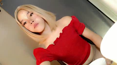 lil_trixxy online show from 06/25/26, 05:12