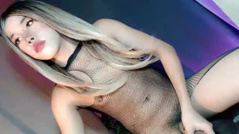 lil_trixxy online show from 07/12/26, 12:56