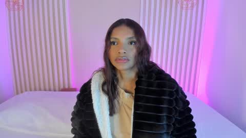 L I L A   online show from 12/21/25, 03:57