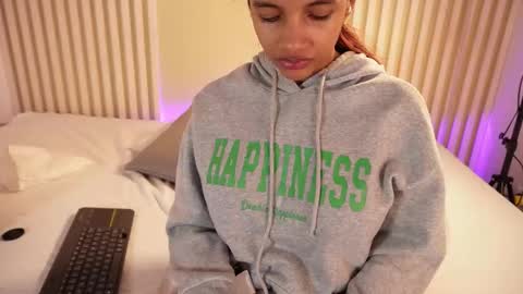 Snapshot of lila_cohen chatting on 02/05/26, 04:06 L I L A online show from 02/05/26, 04:06