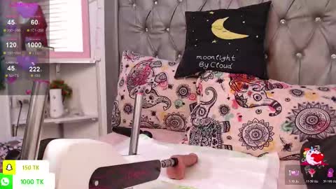   online show from 12/04/25, 02:15