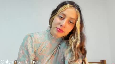 Snapshot of lila_herz chatting on 01/09/26, 11:50 Ren online show from 01/09/26, 11:50