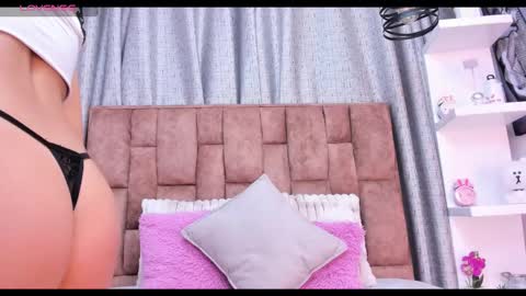 lila noa online show from 02/16/25, 03:26