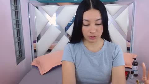 L I L A online show from 02/12/25, 01:59