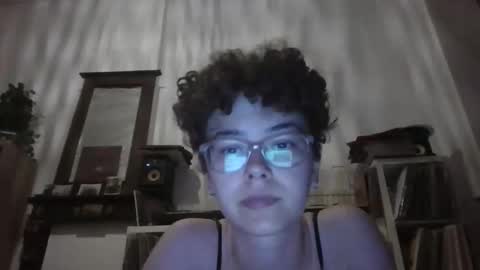Snapshot of lilac_dreamsss chatting on 06/11/26, 02:33 lilac_dreamsss online show from 06/11/26, 02:33