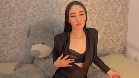 Lila Clark online show from 03/04/26, 09:21