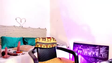 Snapshot of lilah_sweet chatting on 05/01/26, 12:32 Lilah Sweet online show from 05/01/26, 12:32