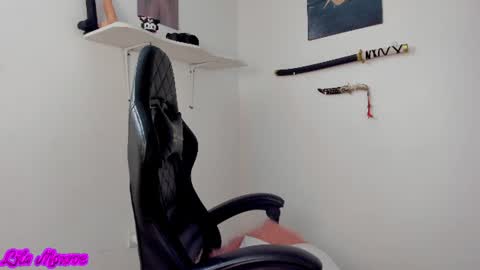 Snapshot of lilamonroe_ chatting on 06/23/26, 09:46 Lila 3 online show from 06/23/26, 09:46