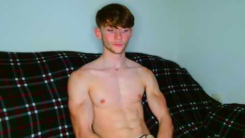 Snapshot of lilbearxxxx chatting on 11/10/25, 02:21 lilbearxxxx online show from 11/10/25, 02:21