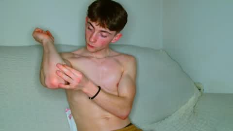 Snapshot of lilbearxxxx chatting on 02/08/26, 10:24 lilbearxxxx online show from 02/08/26, 10:24