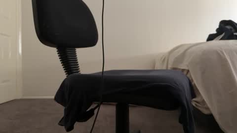 Snapshot of lilbenny05 chatting on 01/05/25, 02:06 lilbenny05 online show from 01/05/25, 02:06