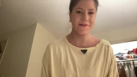 lilbi85_ online show from 01/28/25, 03:15