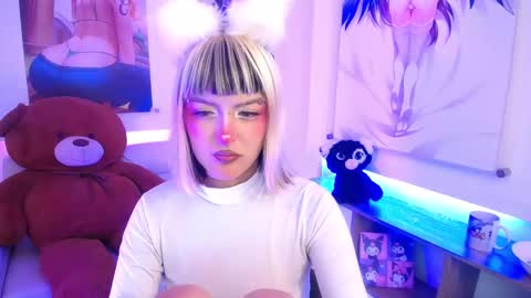 lilcandy19 online show from 09/17/25, 12:18