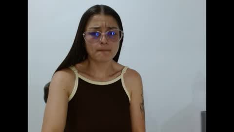 Valeri Villalobos  IG villa lobosvaleri online show from 06/04/26, 01:44