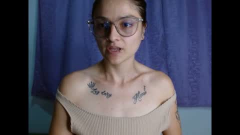 Valeri Villalobos  IG villa lobosvaleri online show from 06/30/26, 01:06