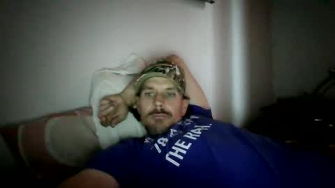 Snapshot of lildeer1980 chatting on 09/28/25, 10:37 lildeer1980 online show from 09/28/25, 10:37