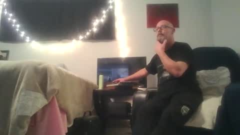 Snapshot of lildicksissy chatting on 01/16/26, 08:29 lildicksissy online show from 01/16/26, 08:29