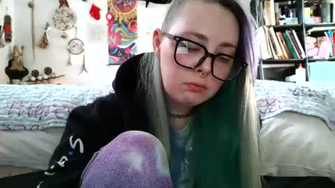 Snapshot of lilemmy1999 chatting on 12/02/24, 08:00 emily ryanson online show from 12/02/24, 08:00