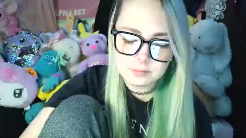 Snapshot of lilemmy1999 chatting on 01/08/25, 05:59 emily ryanson online show from 01/08/25, 05:59