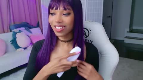 evie online show from 09/09/25, 02:00