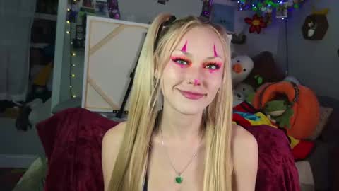 LilSquirt online show from 11/04/25, 07:13