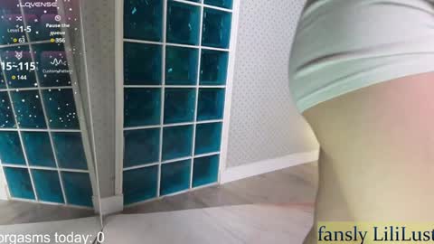 Lili online show from 02/02/25, 02:45