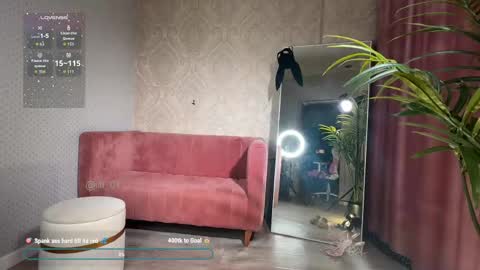 Lili online show from 04/21/26, 12:44