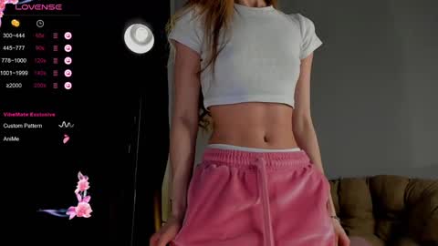 Snapshot of lili__roze_ chatting on 03/02/25, 09:22 lili__roze_ online show from 03/02/25, 09:22