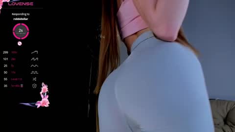 Snapshot of lili__roze_ chatting on 03/07/25, 09:38 lili__roze_ online show from 03/07/25, 09:38