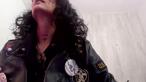 Snapshot of lili_clan chatting on 09/20/25, 12:50 lili_clan online show from 09/20/25, 12:50