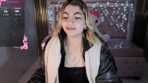 Lili online show from 11/13/25, 03:16