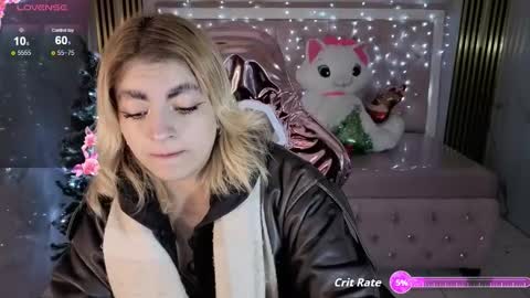 Lili online show from 12/18/25, 03:12